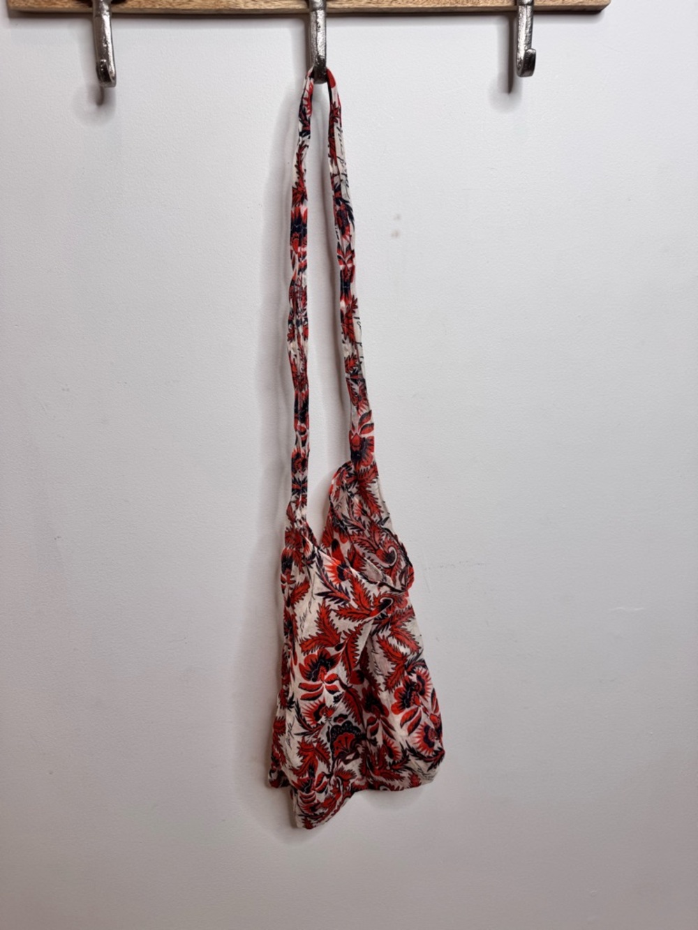 Free People Red and Navy Floral Crossbody Bag - Picture 5 of 5